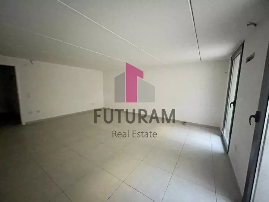 Immagine 4 di Negozio in affitto  a Fiesso D'artico