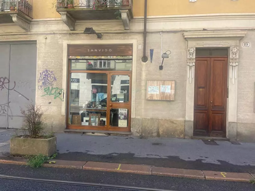 Immagine 1 di Negozio in affitto  in Via Nicola Fabrizi 19 a Torino