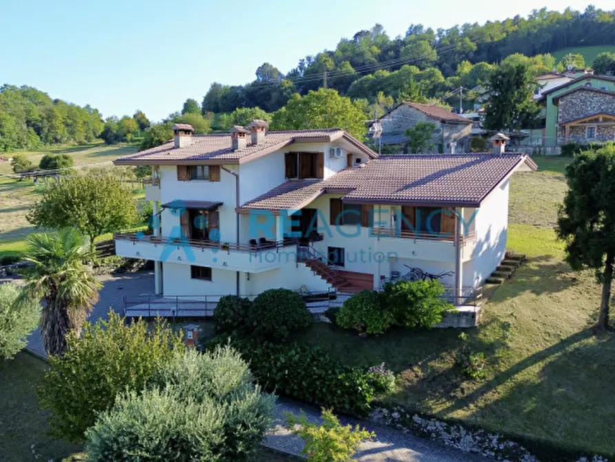 Immagine 1 di Casa indipendente in vendita  in Via Lovara a Trissino