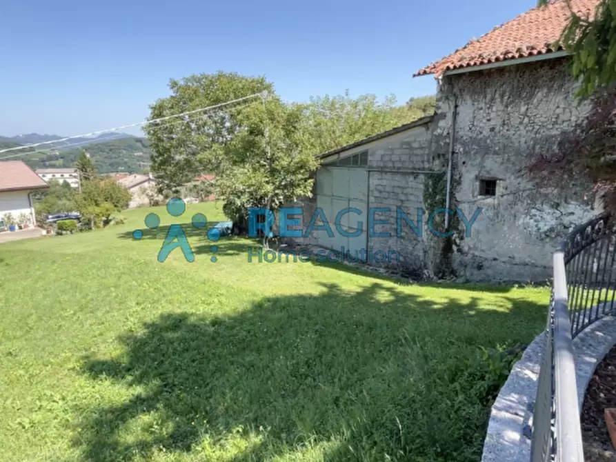Immagine 6 di Rustico / casale in vendita  in Via Lovara a Trissino