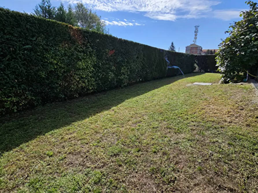 Immagine 8 di Villa in vendita  in CORSO CASALE 289 a Asti