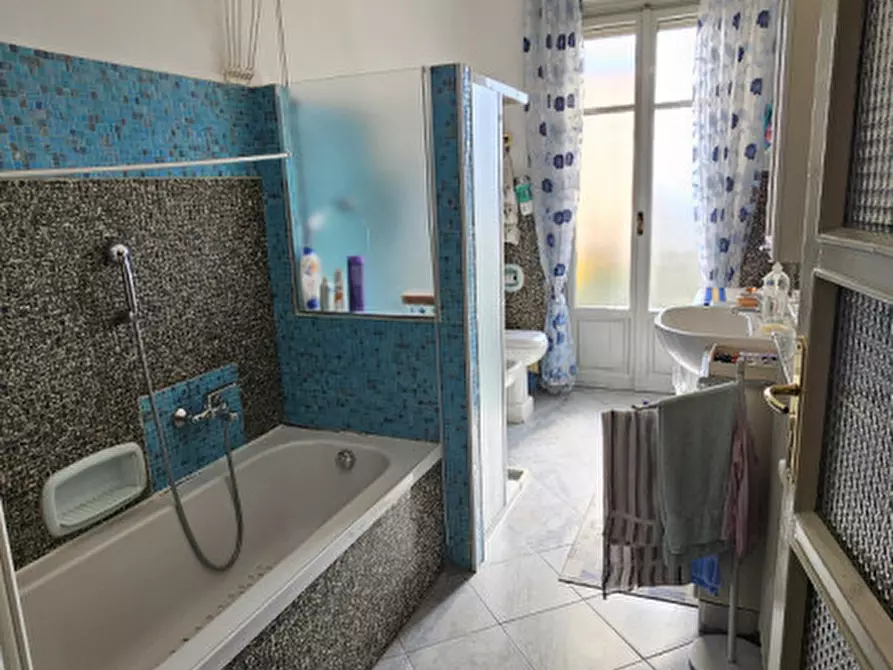 Immagine 16 di Villa in vendita  in CORSO CASALE 289 a Asti