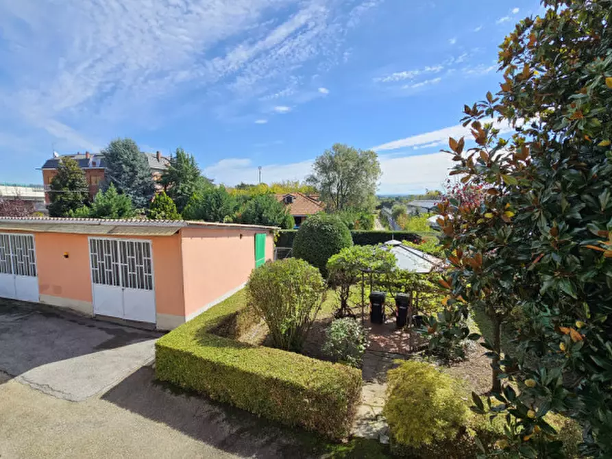Immagine 23 di Villa in vendita  in CORSO CASALE 289 a Asti
