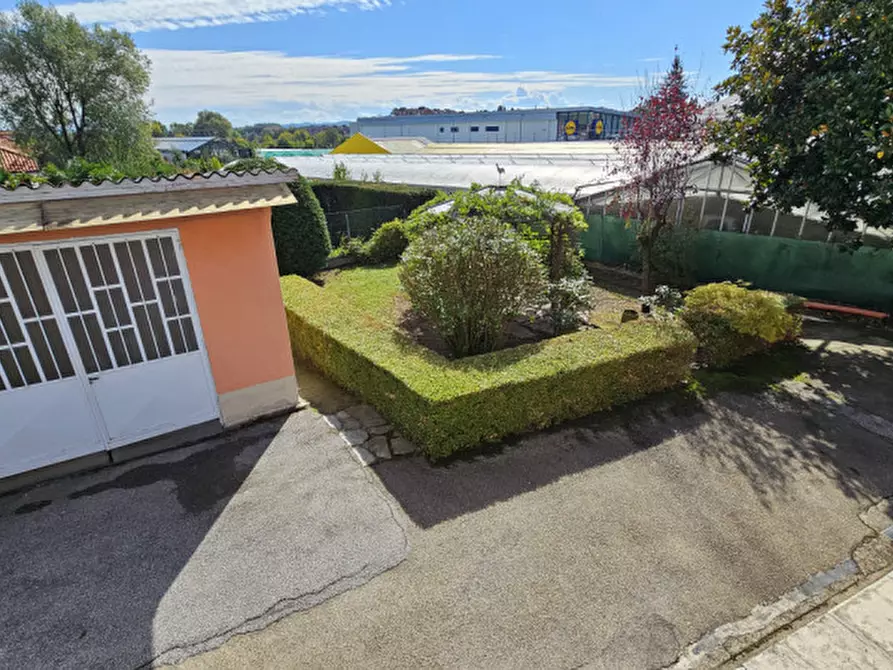 Immagine 24 di Villa in vendita  in CORSO CASALE 289 a Asti