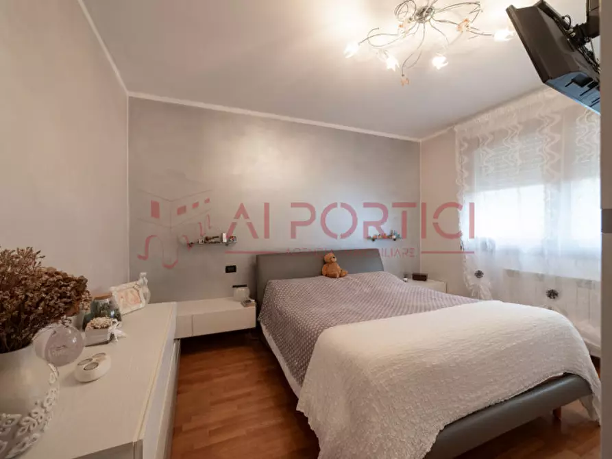 Immagine 1 di Appartamento in vendita  in Via Salvo D'Acquisto a Campagna Lupia