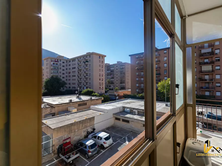 Immagine 3 di Appartamento in vendita  in Via Caduti sul Lavoro 86 a Palermo