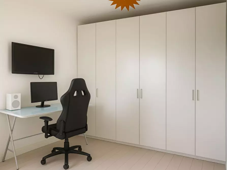 Immagine 13 di Casa bifamiliare in vendita  in via giacomo puccini a Costabissara