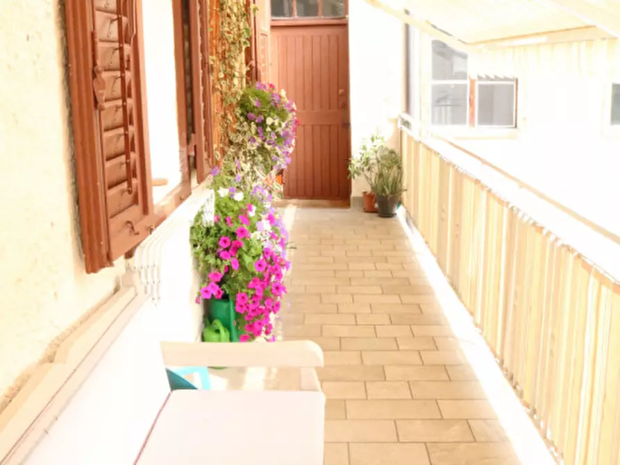 Immagine 2 di Appartamento in vendita  in Via Johann Wolfgang von Goethe - Johann-Wolfgang-von-Goethe-Straße a Laives .Leifers.