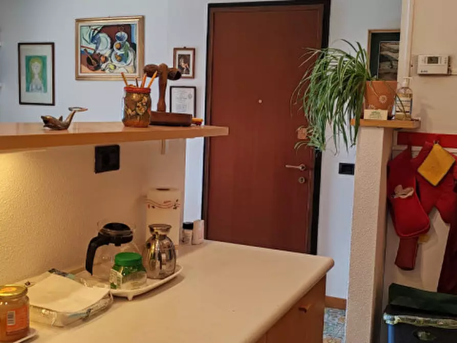 Immagine 10 di Appartamento in vendita  in Via XXIV Maggio 84 a Leggiuno