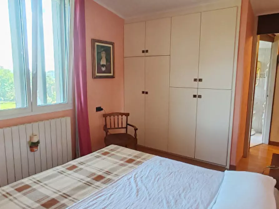 Immagine 21 di Appartamento in vendita  in Via XXIV Maggio 84 a Leggiuno