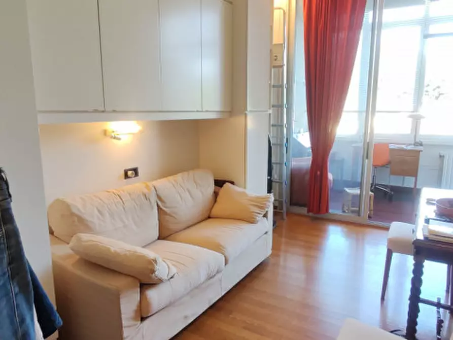 Immagine 21 di Appartamento in vendita  in Via XXIV Maggio 84 a Leggiuno
