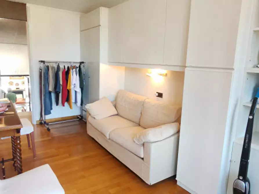 Immagine 22 di Appartamento in vendita  in Via XXIV Maggio 84 a Leggiuno