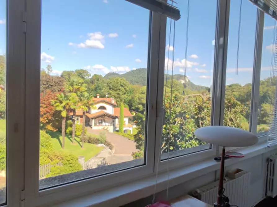 Immagine 26 di Appartamento in vendita  in Via XXIV Maggio 84 a Leggiuno