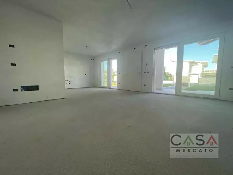 Immagine 5 di Casa indipendente in vendita  in via viezzi a Azzano Decimo