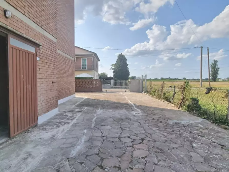 Immagine 10 di Appartamento in vendita  in Via Piave a Soliera