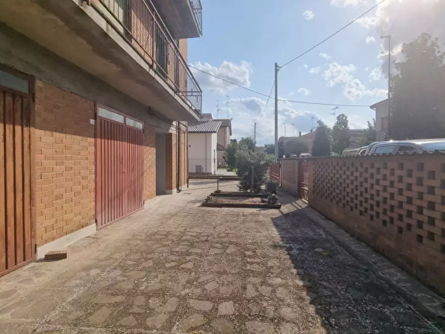 Immagine 11 di Appartamento in vendita  in Via Piave a Soliera