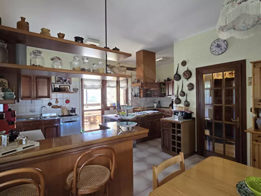 Immagine 4 di Casa indipendente in vendita  in Viale Cesare Battisti, 20 a Acquasparta