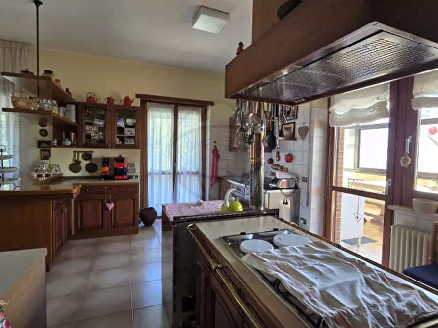 Immagine 6 di Casa indipendente in vendita  in Viale Cesare Battisti, 20 a Acquasparta