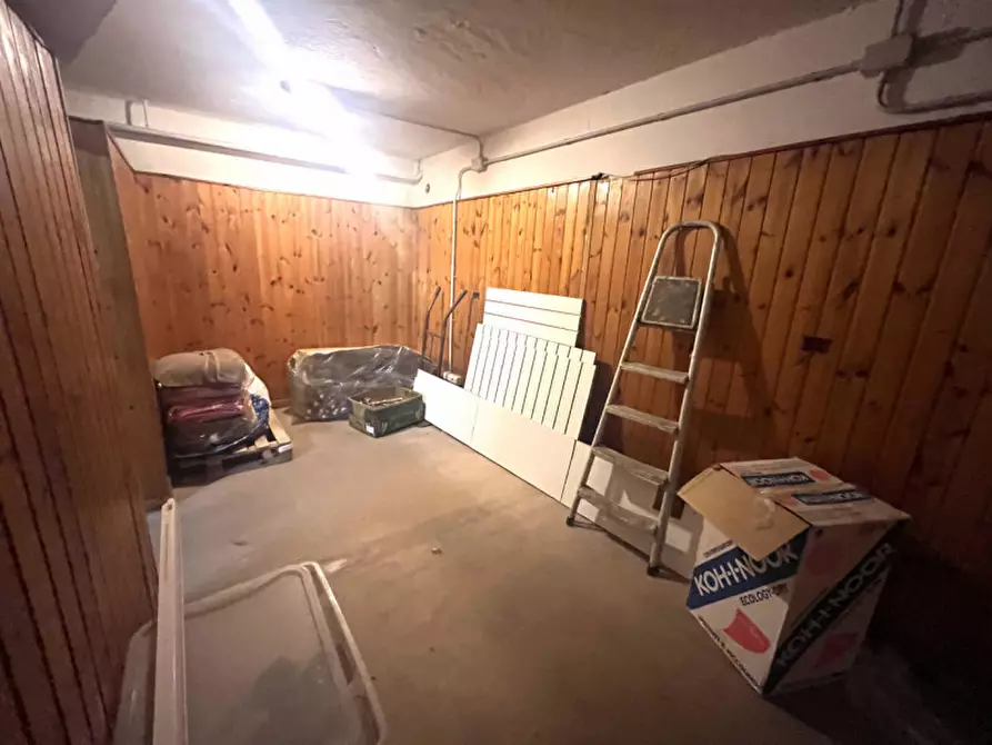 Immagine 8 di Attività commerciale in vendita  in Via Pio Foà a Roma