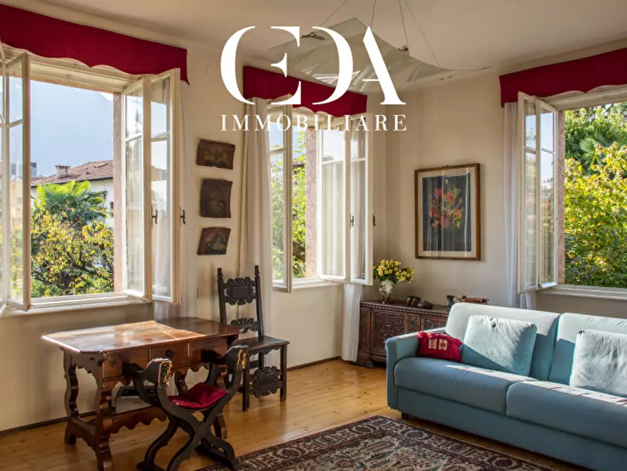 Immagine 5 di Villa in vendita  in via montello 26 a Trento