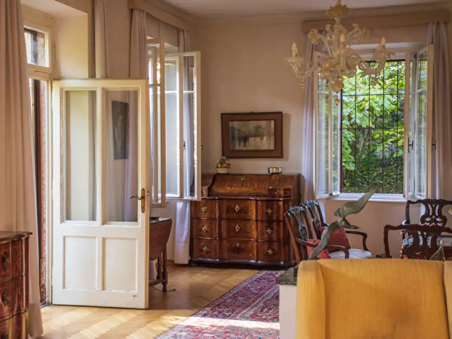 Immagine 6 di Villa in vendita  in via montello 26 a Trento