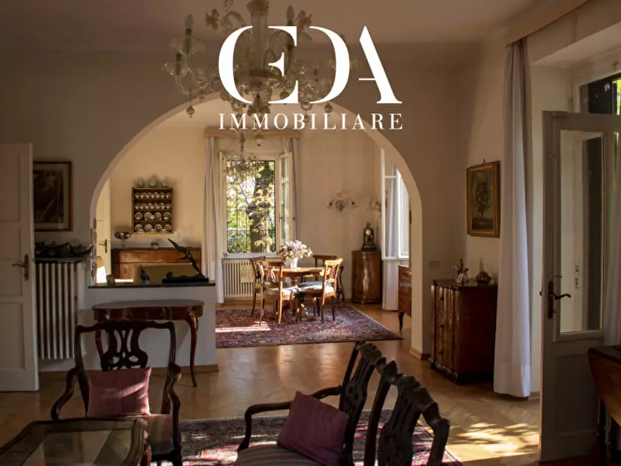 Immagine 10 di Villa in vendita  in via montello 26 a Trento