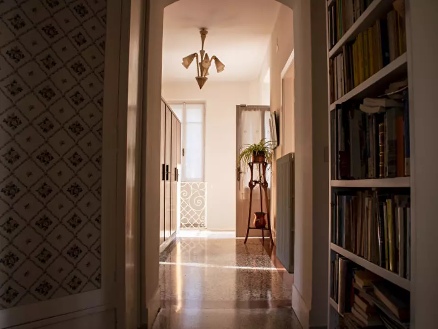 Immagine 11 di Villa in vendita  in via montello 26 a Trento