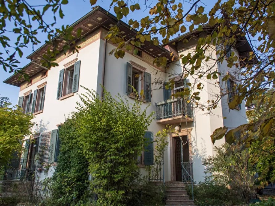 Immagine 16 di Villa in vendita  in via montello 26 a Trento