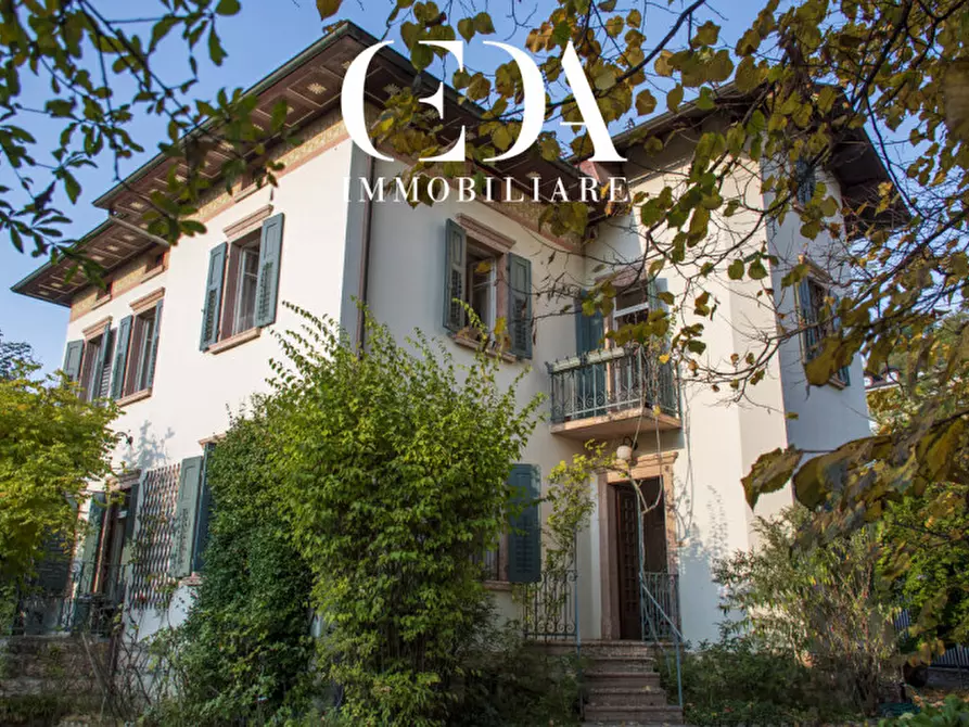 Immagine 16 di Villa in vendita  in via montello 26 a Trento