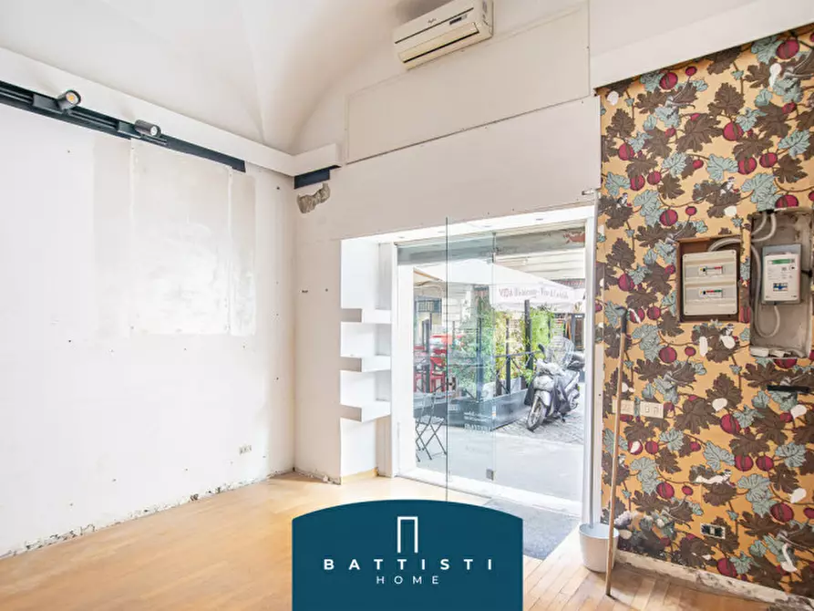 Immagine 7 di Negozio in affitto  in Piazza Cavour a Roma