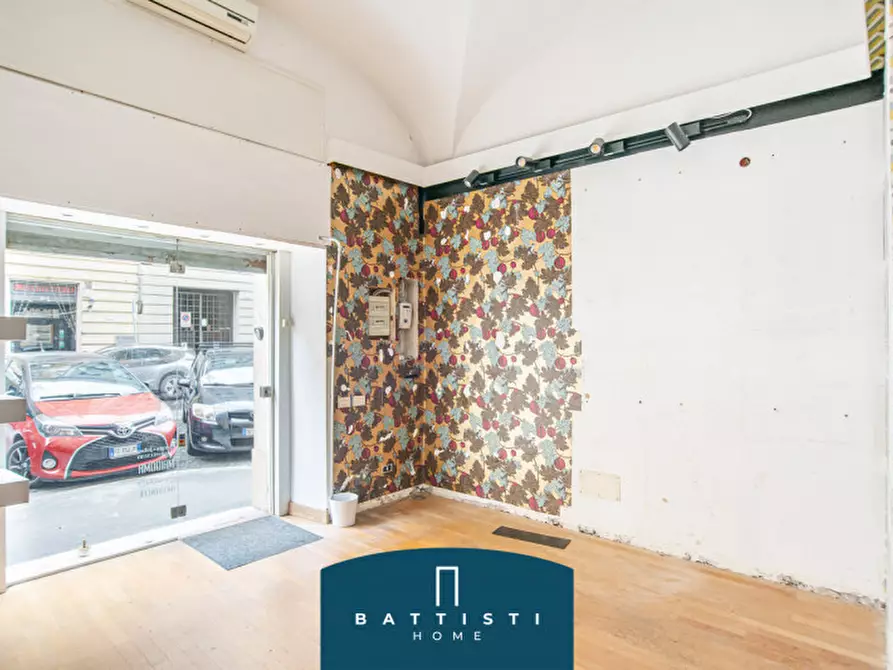 Immagine 8 di Negozio in affitto  in Piazza Cavour a Roma