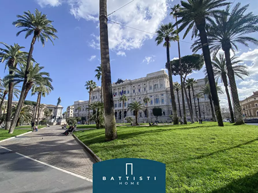 Immagine 19 di Negozio in affitto  in Piazza Cavour a Roma