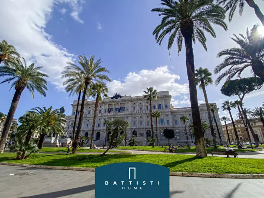 Immagine 20 di Negozio in affitto  in Piazza Cavour a Roma
