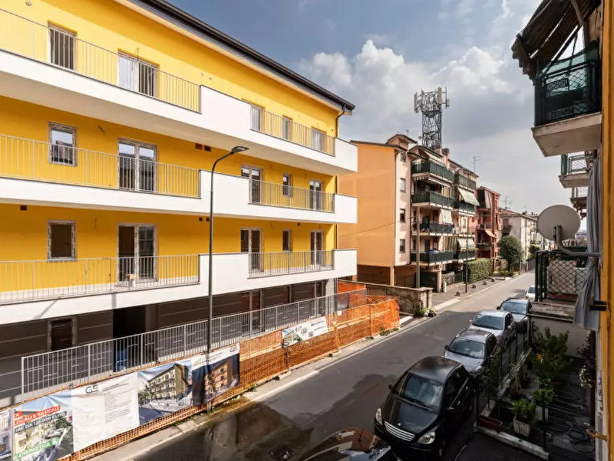 Immagine 6 di Appartamento in vendita  in Via degli Umiliati 26/A a Milano