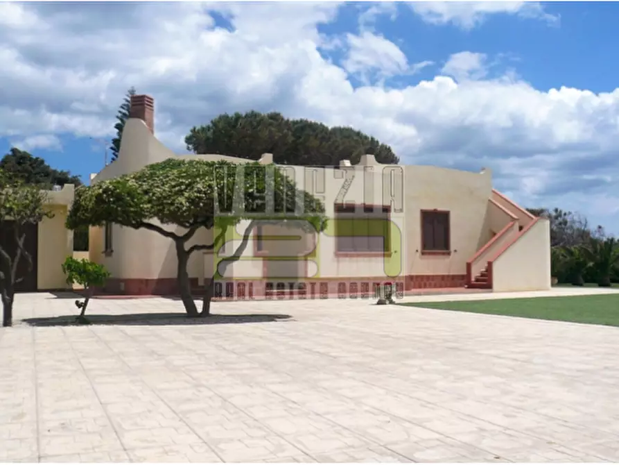 Immagine 1 di Villa in vendita  a Avola