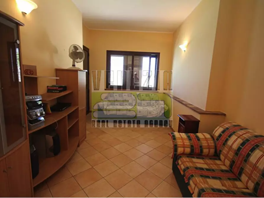 Immagine 19 di Villa in vendita  a Avola