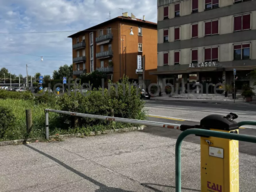 Immagine 5 di Posto auto in affitto  in Via Frà Paolo Sarpi a Padova