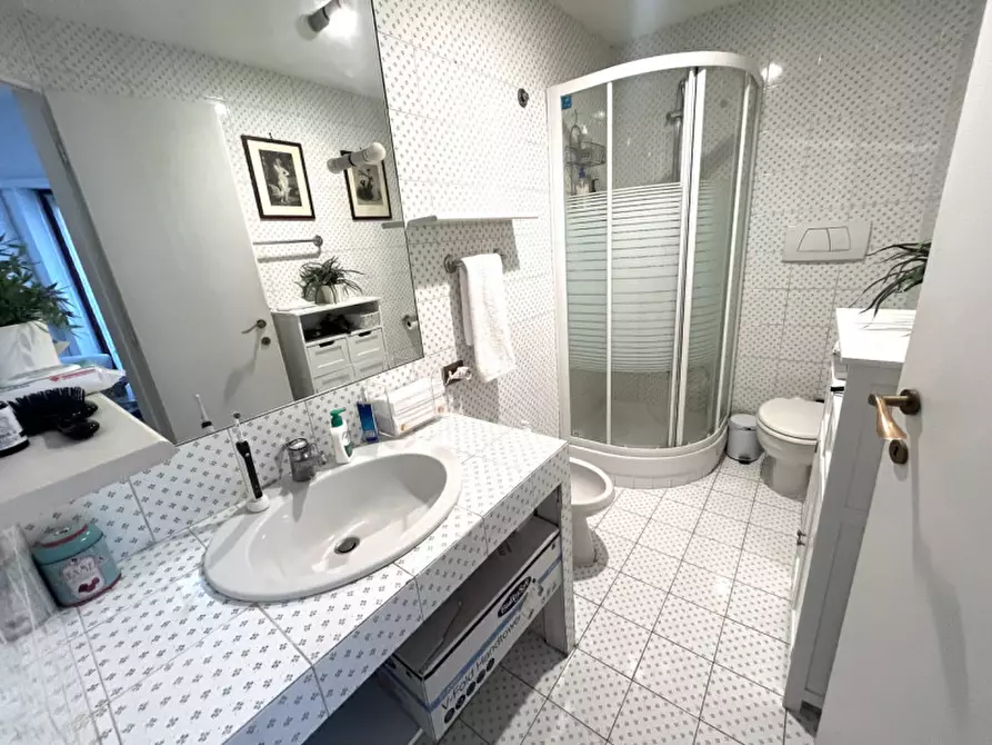 Immagine 13 di Appartamento in affitto  in Via A. Fleming a Roma