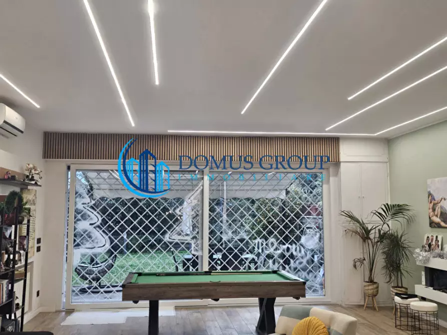 Immagine 10 di Villa in vendita  in Via Belvedere Montello a Roma