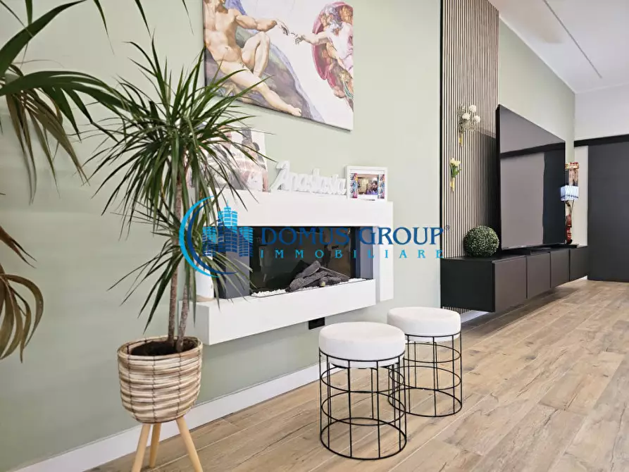 Immagine 12 di Villa in vendita  in Via Belvedere Montello a Roma