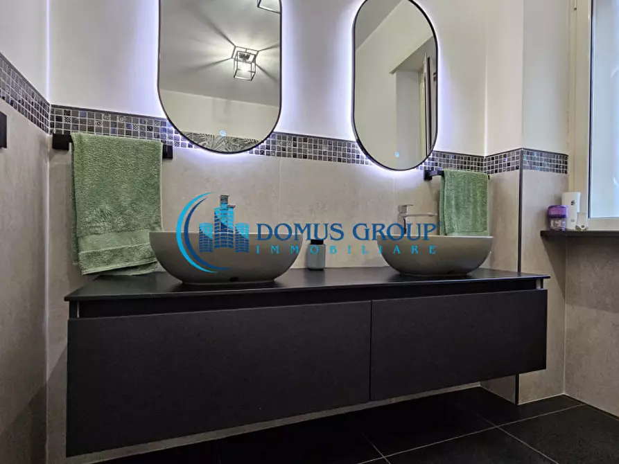 Immagine 29 di Villa in vendita  in Via Belvedere Montello a Roma