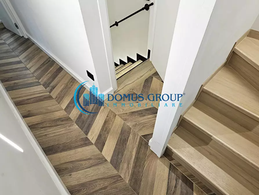 Immagine 33 di Villa in vendita  in Via Belvedere Montello a Roma