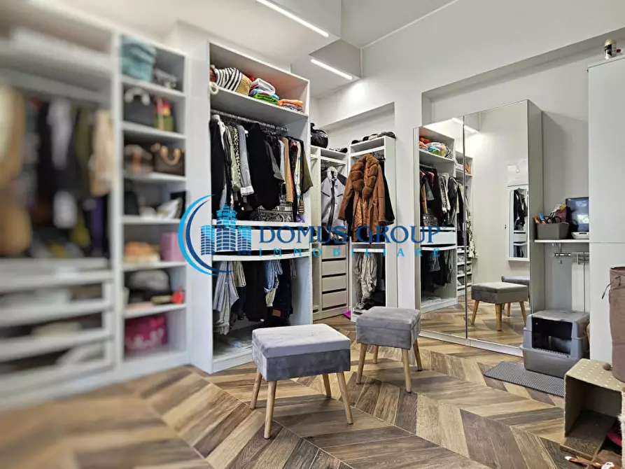 Immagine 39 di Villa in vendita  in Via Belvedere Montello a Roma