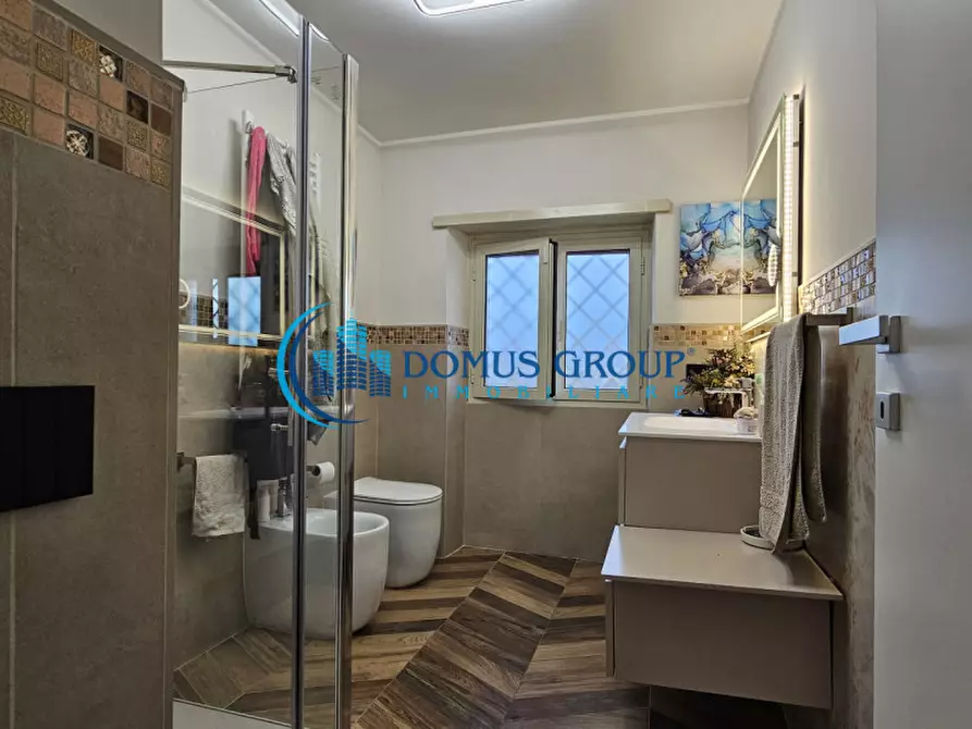 Immagine 41 di Villa in vendita  in Via Belvedere Montello a Roma