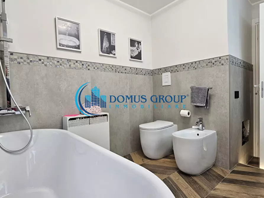 Immagine 49 di Villa in vendita  in Via Belvedere Montello a Roma