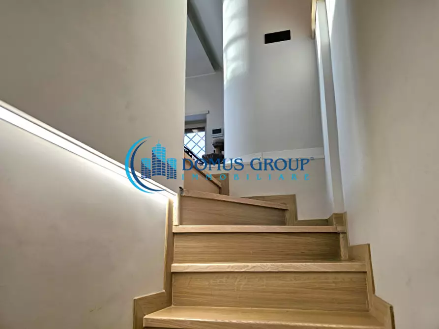 Immagine 50 di Villa in vendita  in Via Belvedere Montello a Roma