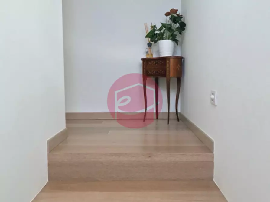 Immagine 12 di Appartamento in vendita  a Santarcangelo Di Romagna