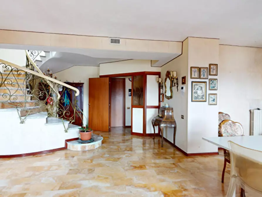 Immagine 4 di Attico in vendita  in Via dei Mille a Vicenza