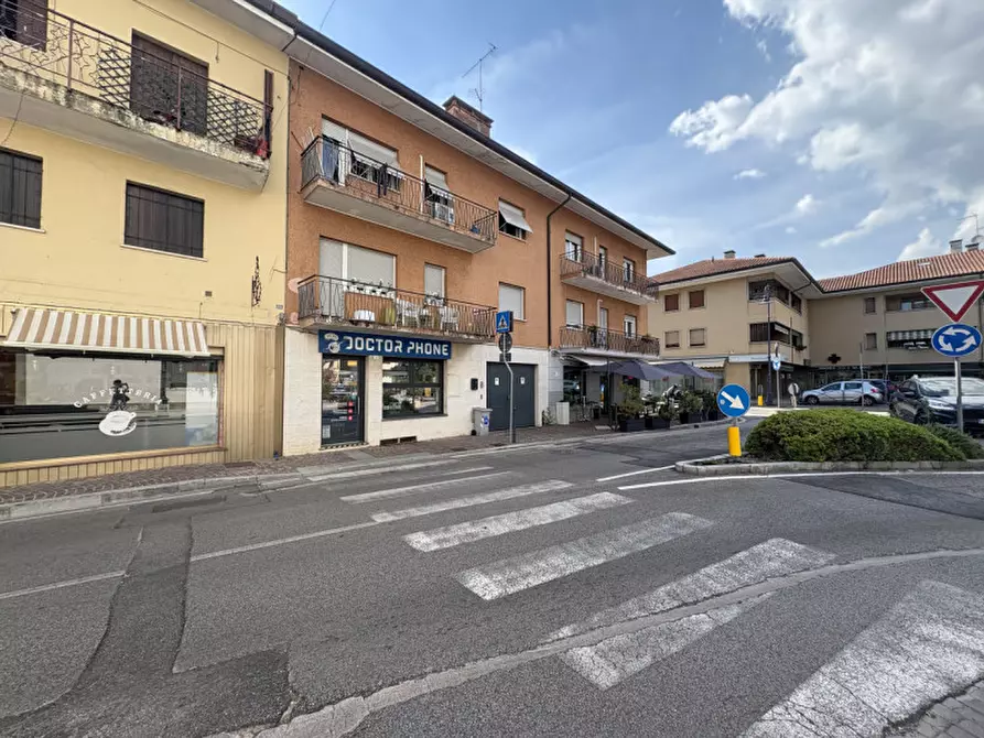 Immagine 2 di Appartamento in vendita  in Piazza Giuseppe Garibaldi a Tavagnacco