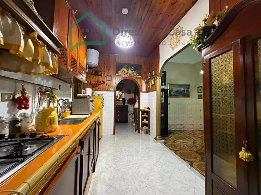 Immagine 3 di Appartamento in vendita  in VIA GENOVA a Napoli